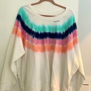 ❤️NEW WITH TAGS! Athleta sweatshirt. ❤️